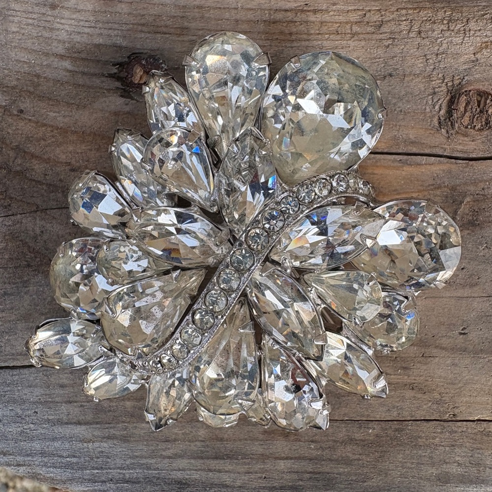 Signed Eisenberg Ice Rhinestone Brooch - Picture 7 of 10
